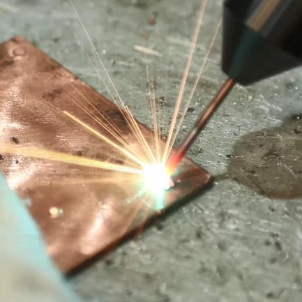 SZ-HCS07电火花堆焊修复机紫铜焊补案例